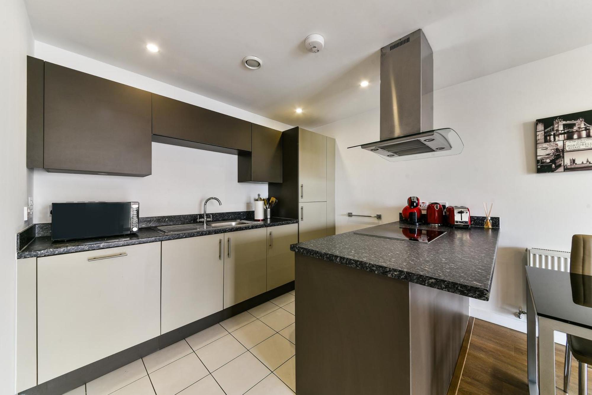 Apartment Stunning 2 Bed 2 Bath In Canary Wharf *